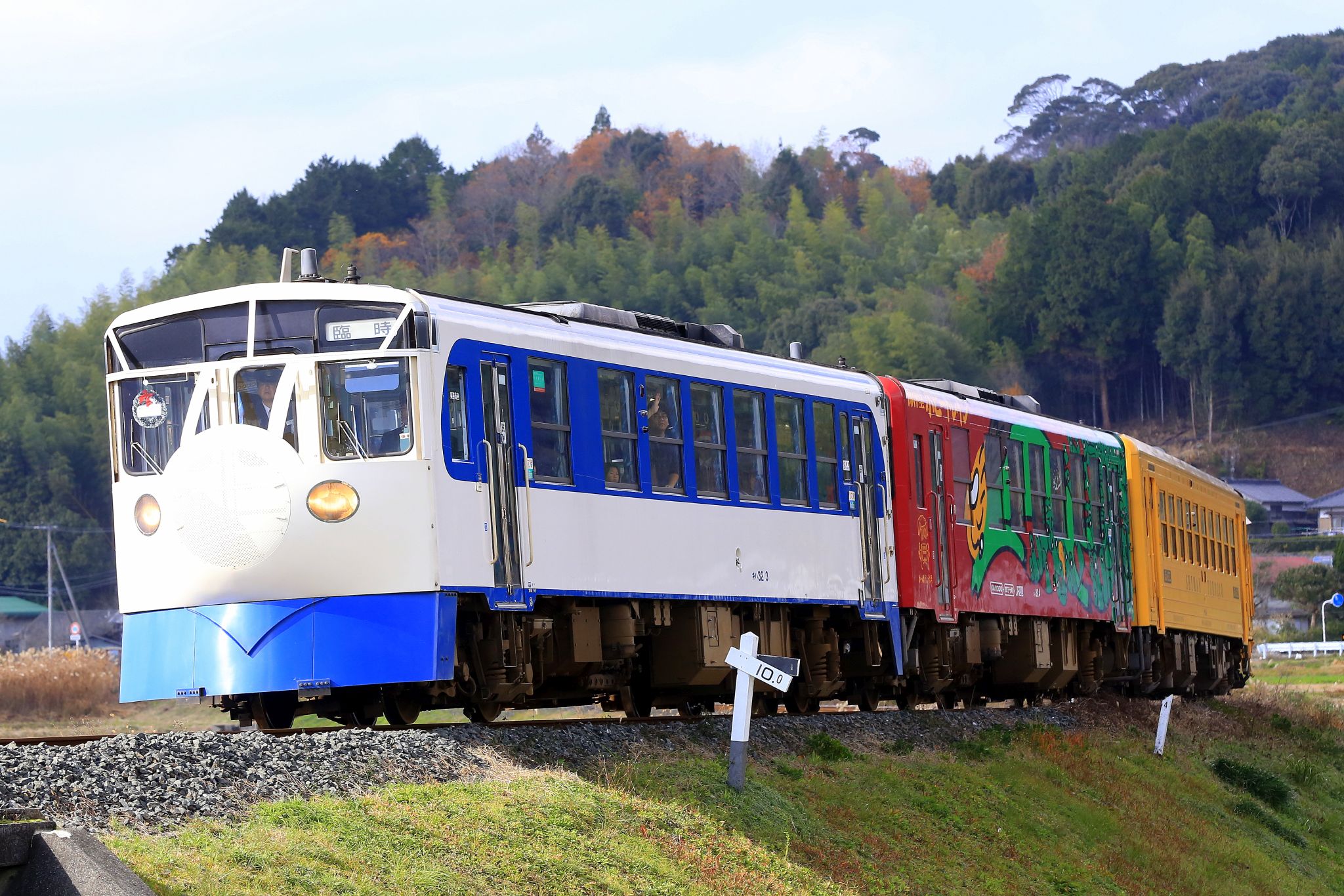 国鉄車両関係色見本帳+車両色図鑑 | レイルウエイズ